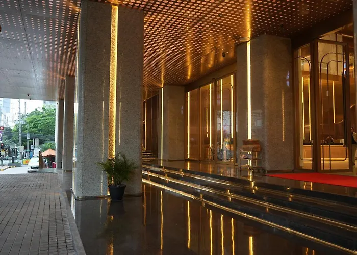 Hotel New Coast 5*