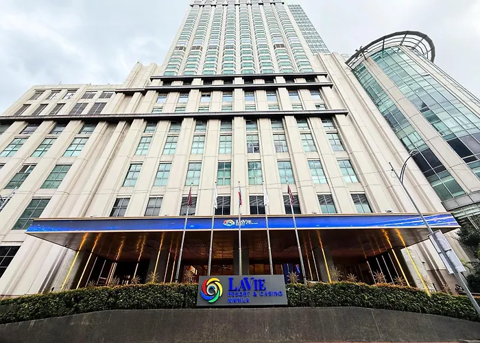 New Coast Hotel 5*
