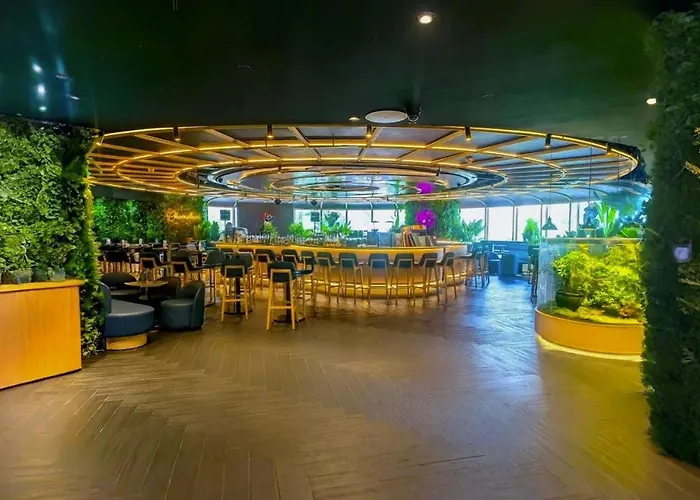 Hotel New Coast Manila