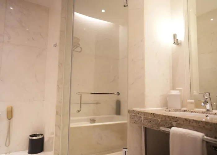 Hotel New Coast 5*